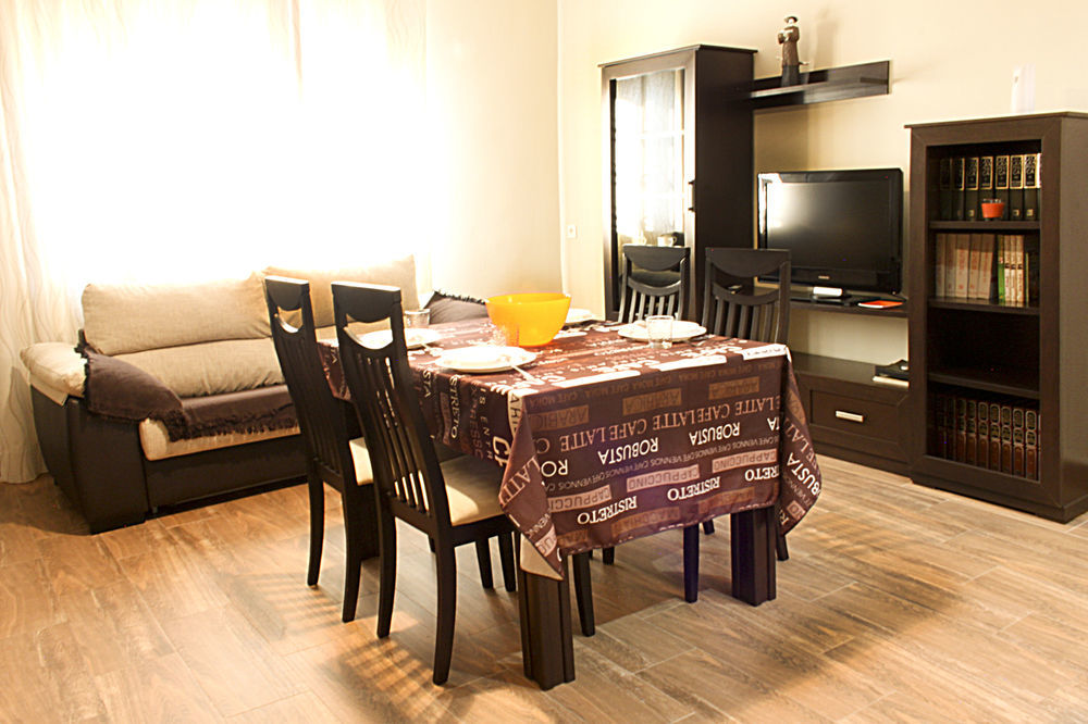 Apartamentos Turisticos Cullar Vega 외부 사진